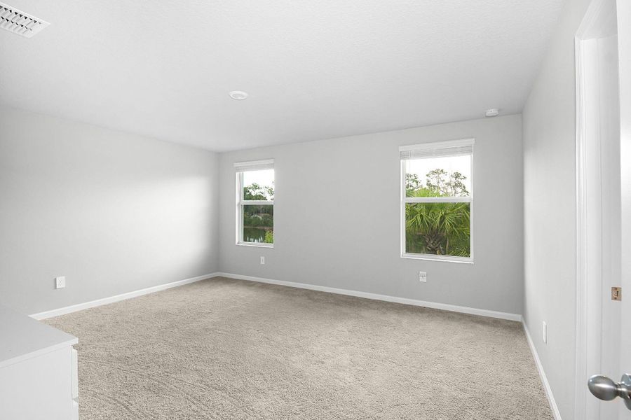 Spacious, unfurnished interior of a new home in Edgewater Pointe, Stuart (Image 24).