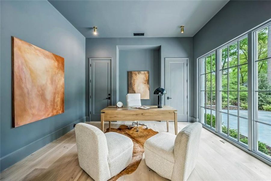 Furnished interior view inside a new home in , Atlanta (Image 9).