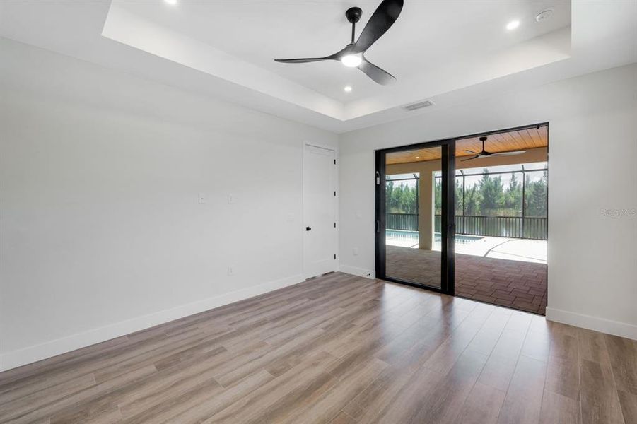 Spacious, unfurnished interior of a new home in , Port Charlotte (Image 21).