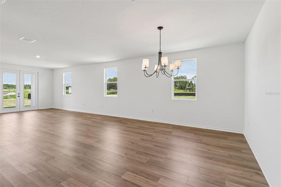 Spacious, unfurnished interior of a new home in Ardisia Park, New Smyrna Beach (Image 28).