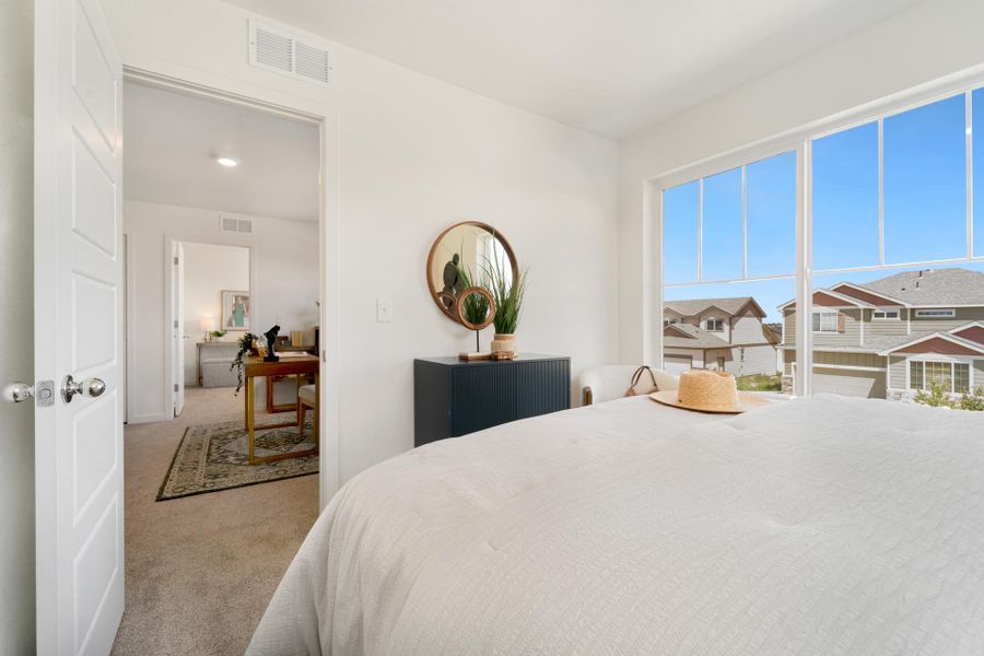 Furnished interior view inside a new home in Union Colony West, Greeley (Image 26).