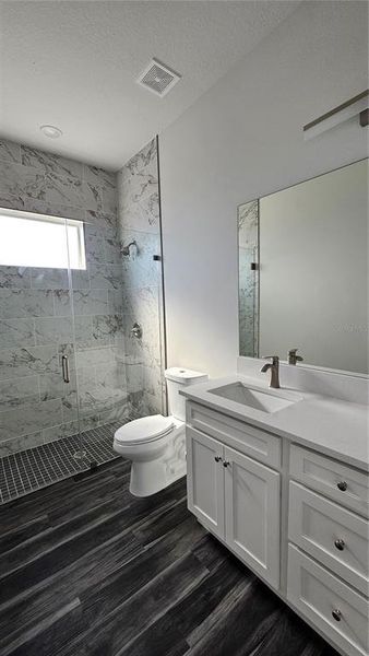 Furnished interior view inside a new home in , Port Charlotte (Image 8).