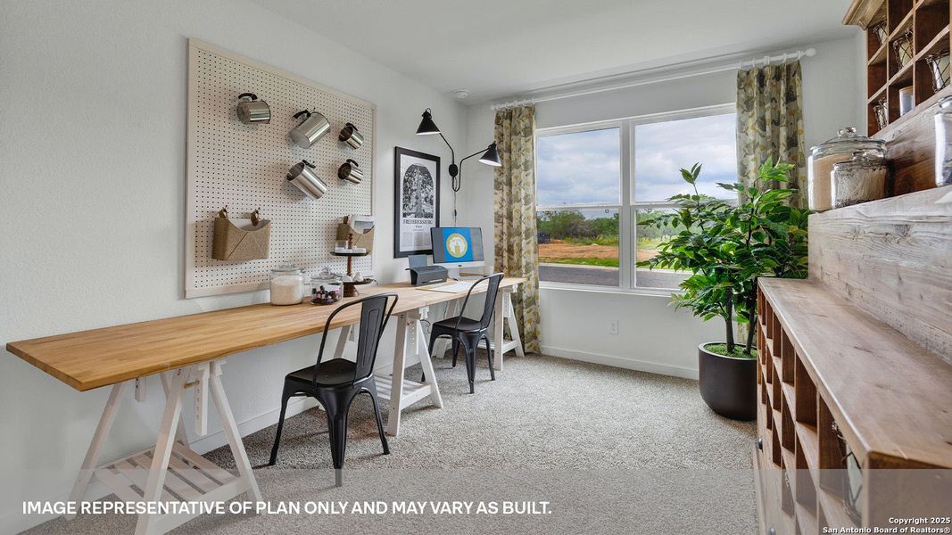 Furnished interior view inside a new home in Sonoma Oaks, Fredericksburg (Image 10).