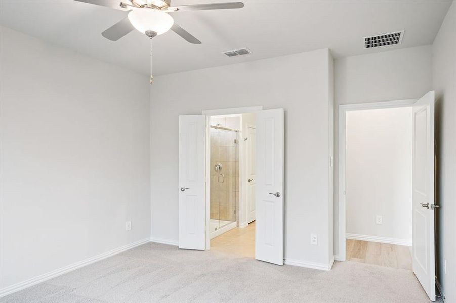 Photo is not of the actual home, but is an inspirational photo of builder’s model home and may depict options, furnishings, and/or decorator features that are not included. Photo is not of the actual home, but is an inspirational photo of builder’s model home and may depict options, furnishings, and/or decorator features that are not included.