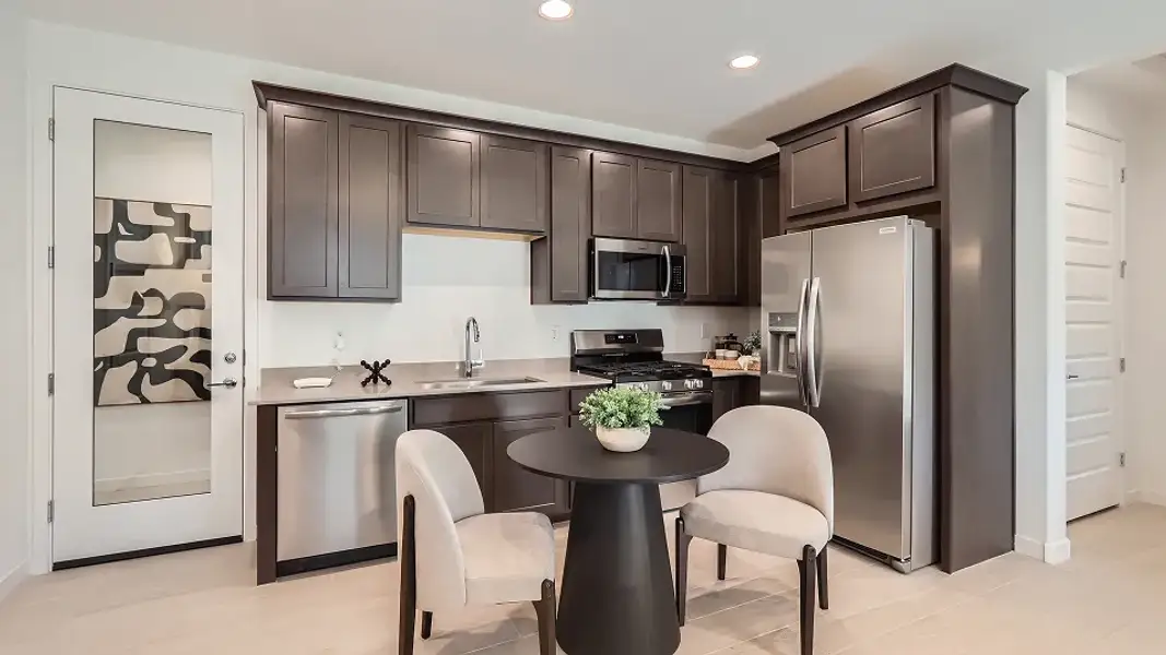 3580 Latitude NG Kitchen 1of2 F1 Base7 3580 Latitude NG Kitchen 1of2 F1 Base7