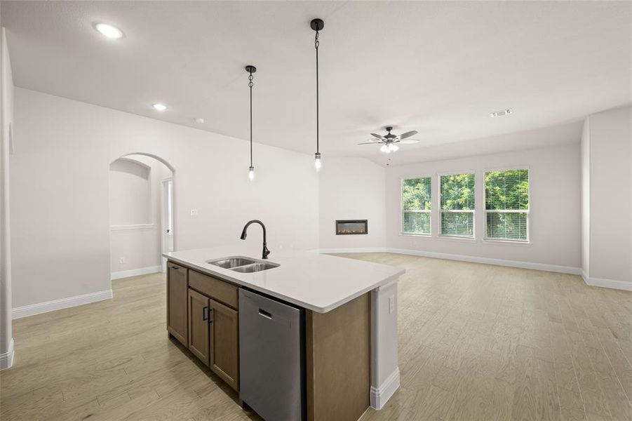 4422 Verbena- Kitchen-5 4422 Verbena- Kitchen-5