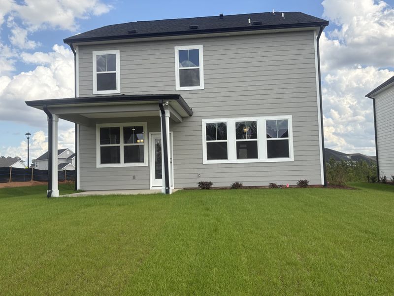 Exterior details and patio area of a home in Tillery Park, Grovetown (Image 3).