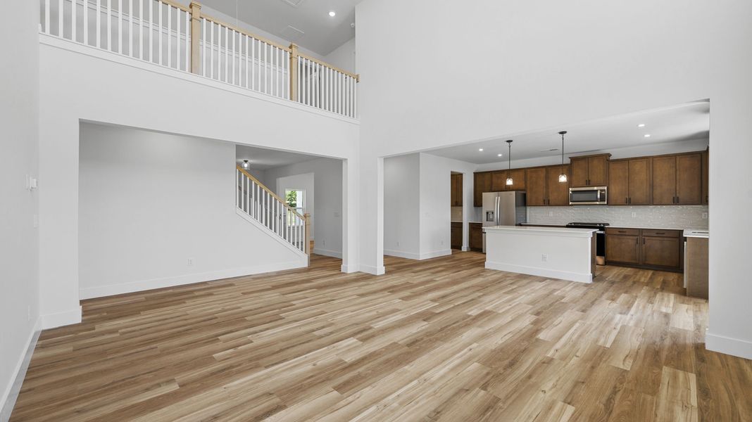 Representative unfurnished interior of a home built from the Lynnbrook by D.R. Horton in Harbor Crest, Ooltewah (Image 17).
