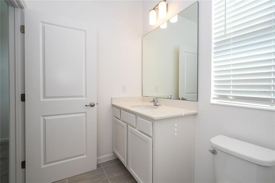 Furnished interior view inside a new home in , Orlando (Image 35).