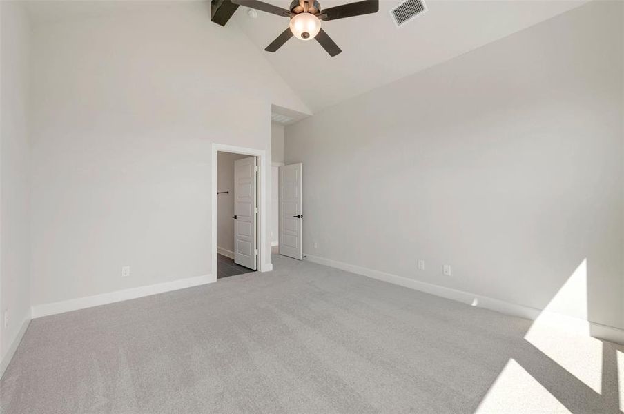 Spacious, unfurnished interior of a new home in Treeline, Justin (Image 24).