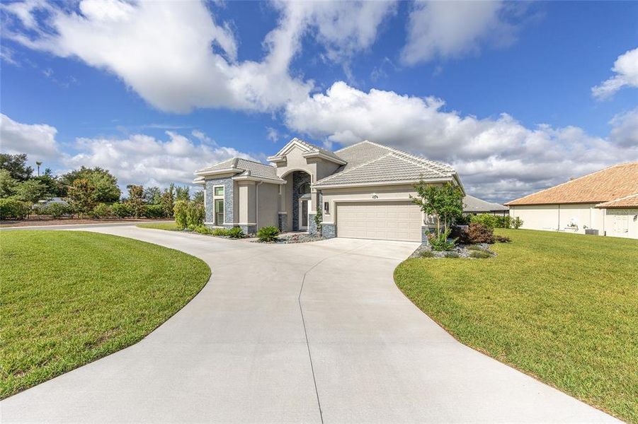 Front exterior of a new home in , Hernando, FL, highlighting curb appeal (Image 22). Front exterior of a new home in , Hernando, FL, highlighting curb appeal (Image 22).