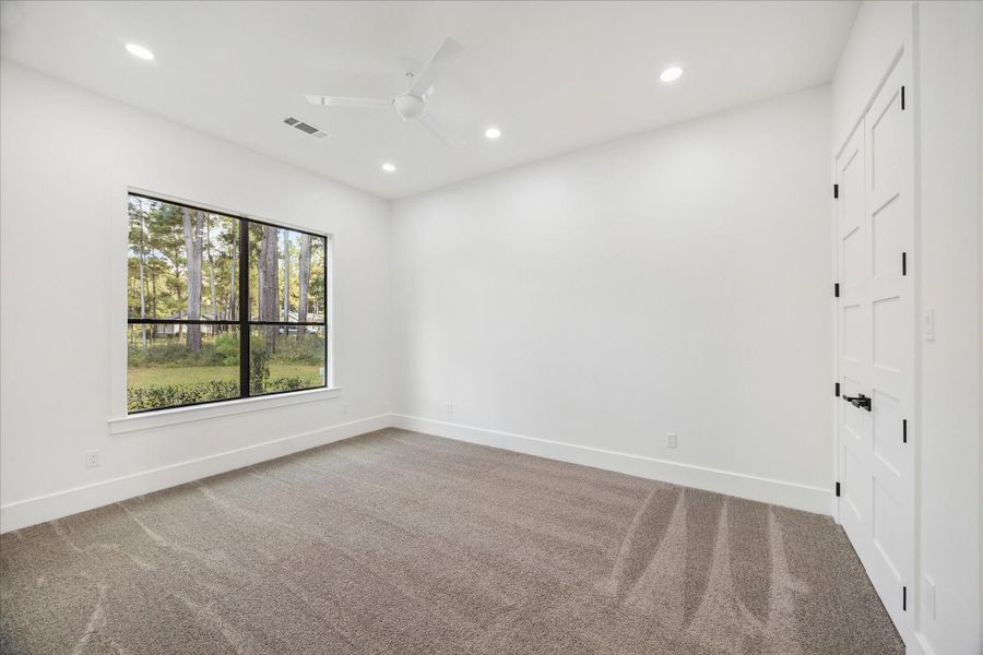 Spacious, unfurnished interior of a new home in , Waller (Image 34).