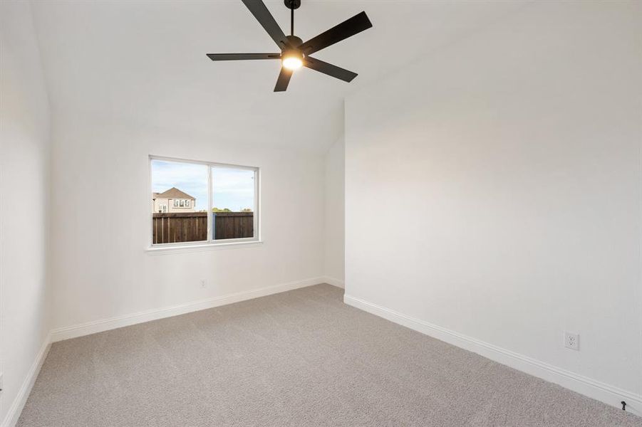 Spacious, unfurnished interior of a new home in Stone River Glen 50s, Royse City (Image 26).