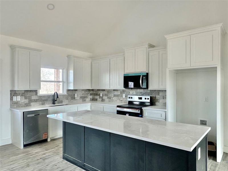 Furnished interior view inside a new home in , Weatherford (Image 6).