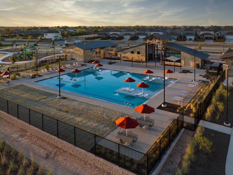 Community amenities in Emory Crossing, Hutto (Image 17).