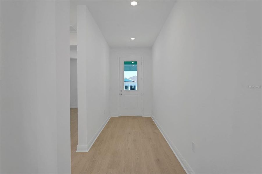 Spacious, unfurnished interior of a new home in Green Key Village, Lady Lake (Image 31).