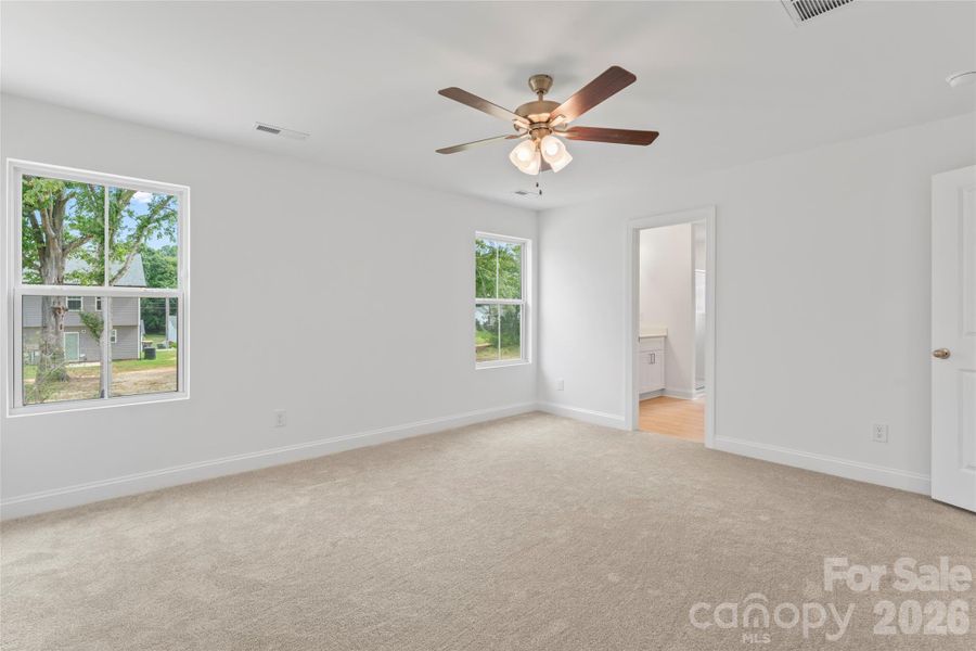 Spacious, unfurnished interior of a new home in , Kannapolis (Image 15).