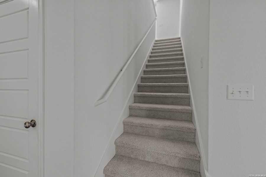 Spacious, unfurnished interior of a new home in Davis Ranch, San Antonio (Image 22).