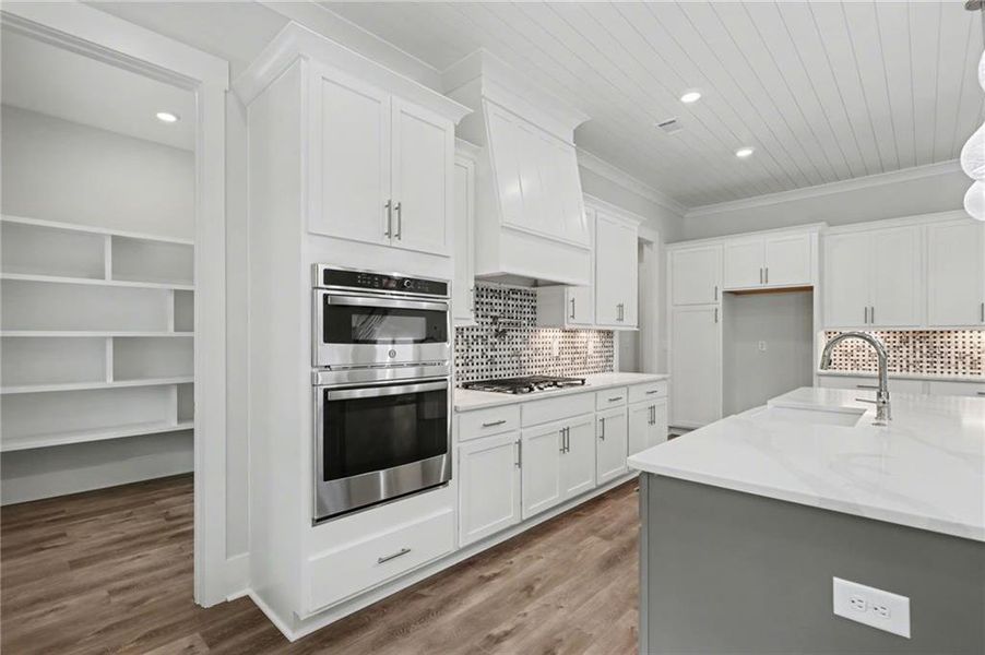 Furnished interior view inside a new home in , Clarkesville (Image 6).
