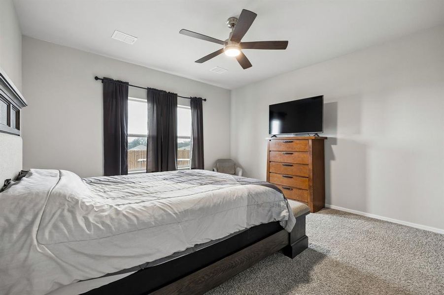 Furnished interior view inside a new home in River's Edge, Fort Worth (Image 11).
