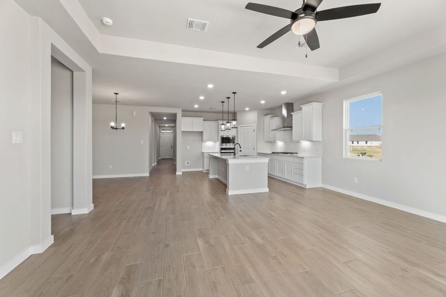 Representative unfurnished interior of a home built from the Tularosa by Hakes Brothers in Hickory Ridge, Elmendorf (Image 23).