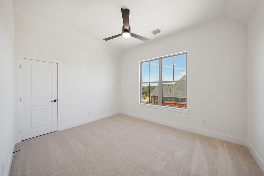 Spacious, unfurnished interior of a new home in Aster Park, McKinney (Image 39). Spacious, unfurnished interior of a new home in Aster Park, McKinney (Image 39).