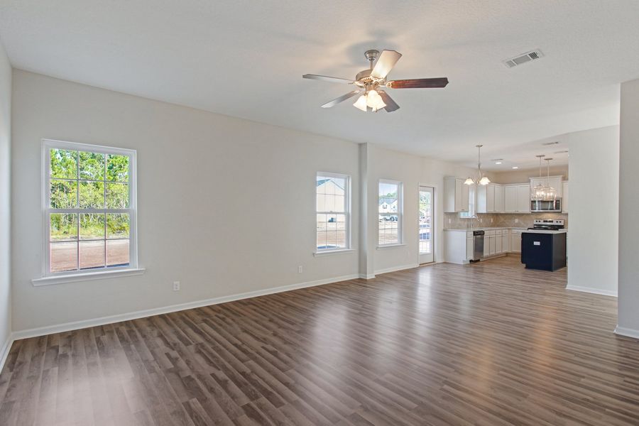 Representative unfurnished interior of a home built from the The Sunbury by RTS Homes in Doctor's Creek, Ludowici (Image 17).