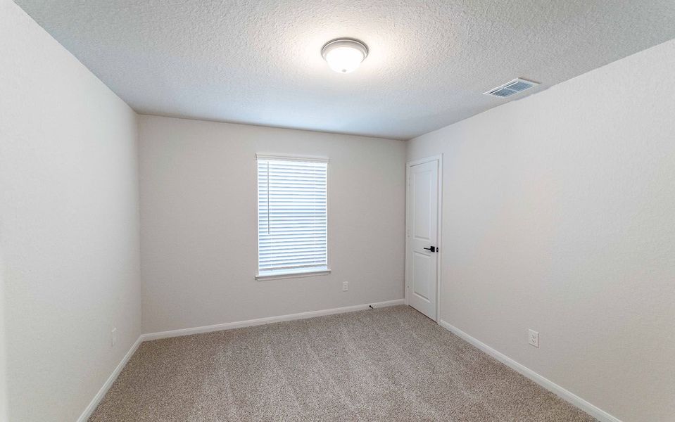Spacious, unfurnished interior of a new home in Arcadia Ridge, San Antonio (Image 21).