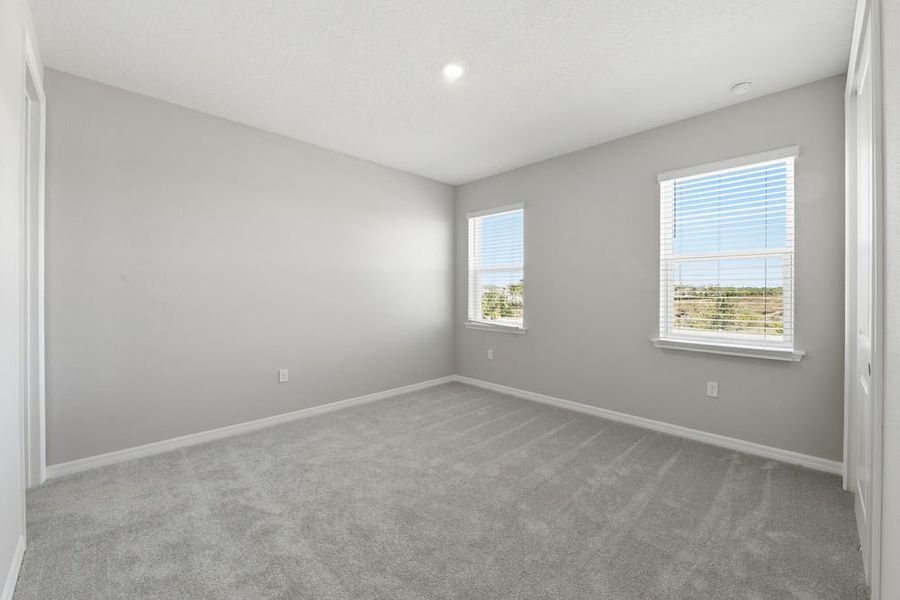 Spacious, unfurnished interior of a new home in Skye Ranch Community Group Page, Sarasota (Image 13).