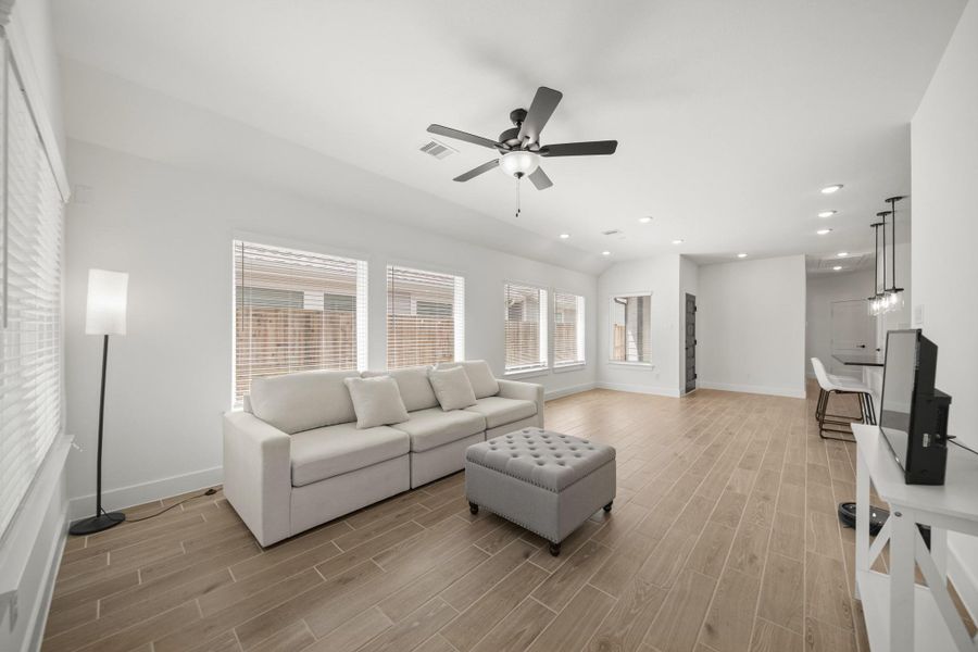 Furnished interior view inside a new home in , Iowa Colony (Image 14). Furnished interior view inside a new home in , Iowa Colony (Image 14).