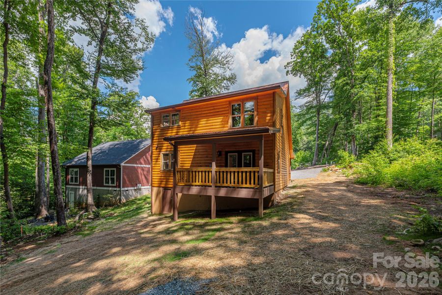 Exterior details and patio area of a home in , Maggie Valley (Image 21).