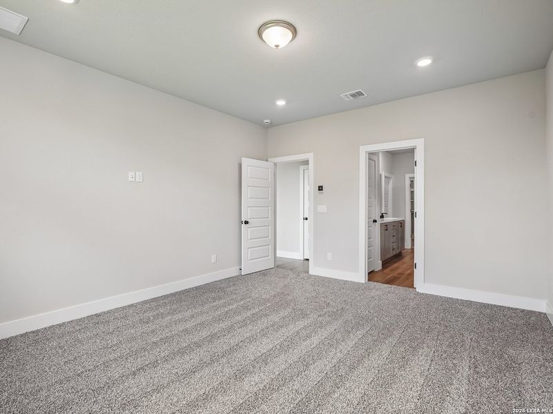 Spacious, unfurnished interior of a new home in Skybrooke, Live Oak (Image 19). Spacious, unfurnished interior of a new home in Skybrooke, Live Oak (Image 19).