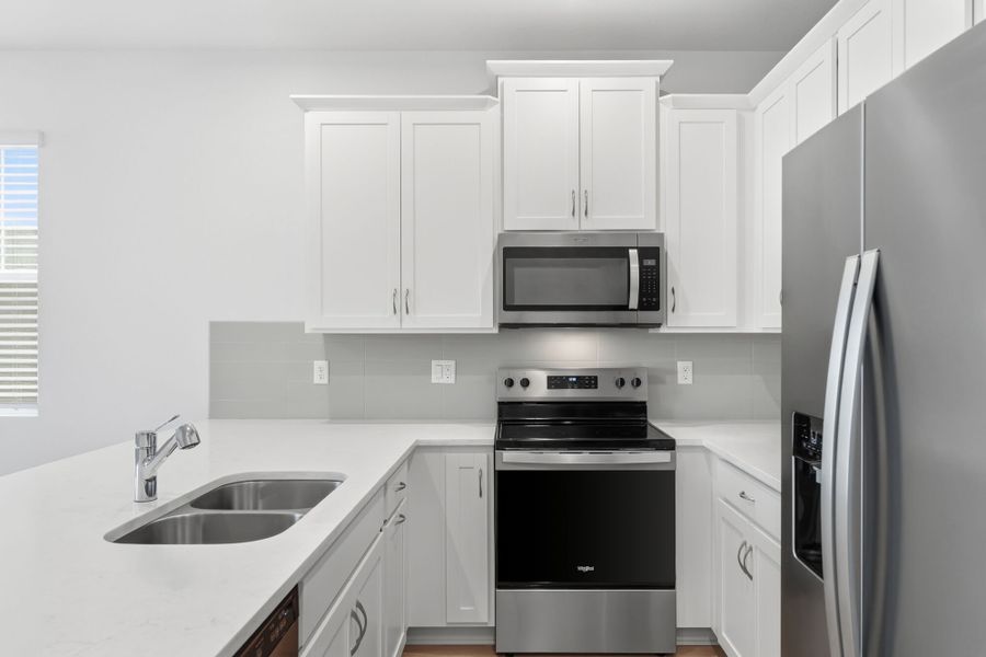 MODEL PHOTOGRAPHY - Kitchen