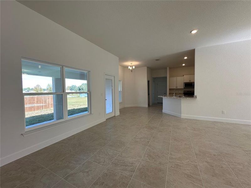 Spacious, unfurnished interior of a new home in , Ocala (Image 16).