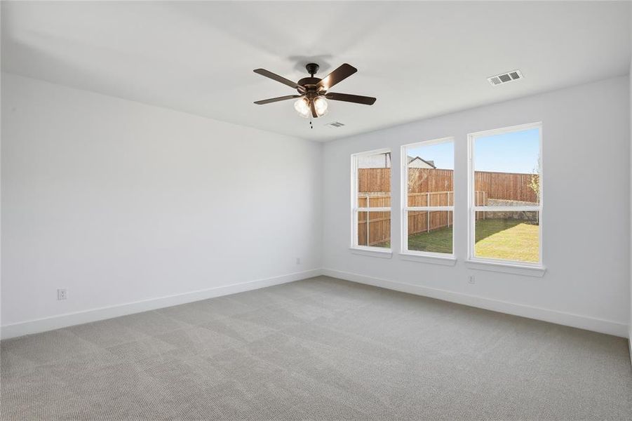 Spacious, unfurnished interior of a new home in Talon Hills, Fort Worth (Image 20). Spacious, unfurnished interior of a new home in Talon Hills, Fort Worth (Image 20).