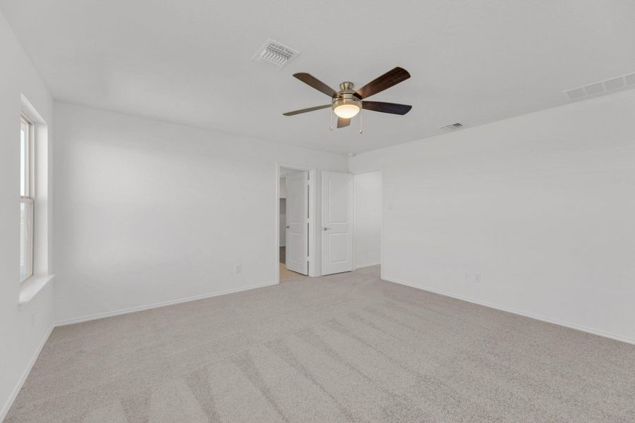 Spacious, unfurnished interior of a new home in Salerno - Heritage Collection, Round Rock (Image 17).