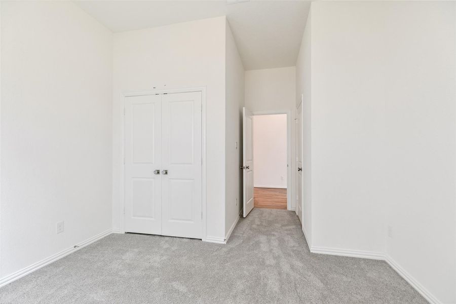 Spacious, unfurnished interior of a new home in Brookewater, Rosenberg (Image 19).