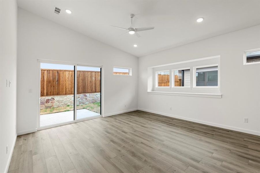 510 Sherwood_3501_Sequoia_Family (2)