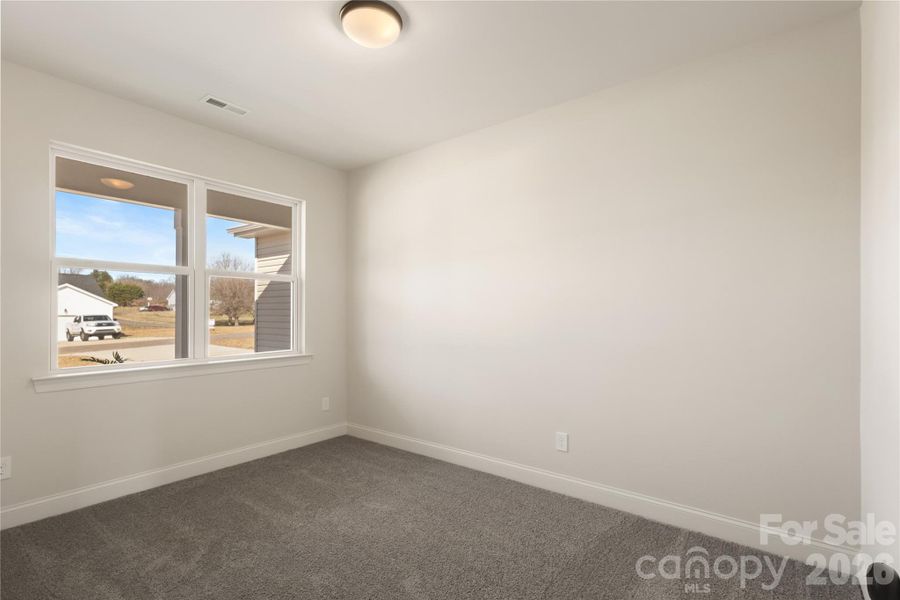 Spacious, unfurnished interior of a new home in , Olin (Image 14).
