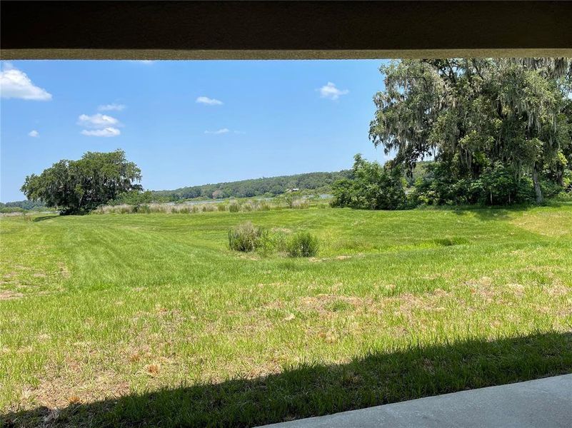 Exterior details and patio area of a home in , Dade City (Image 24).