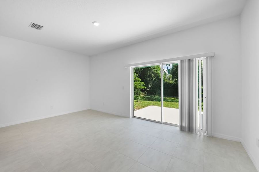 Spacious, unfurnished interior of a new home in Vinterra Townhomes, Nokomis (Image 9). Spacious, unfurnished interior of a new home in Vinterra Townhomes, Nokomis (Image 9).