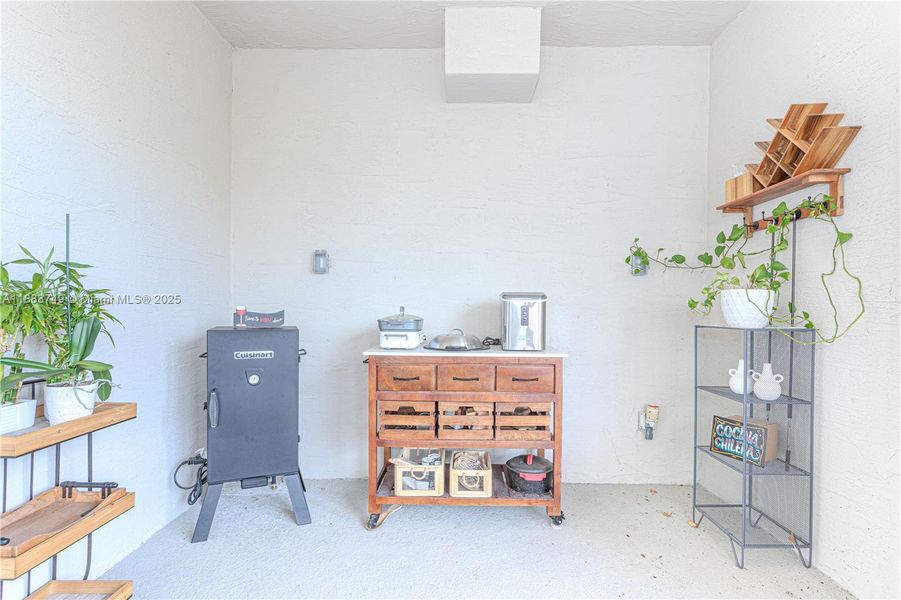 Image 43 of a home in .