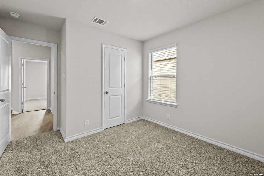 Spacious, unfurnished interior of a new home in Brookstone Creek, San Antonio (Image 15).