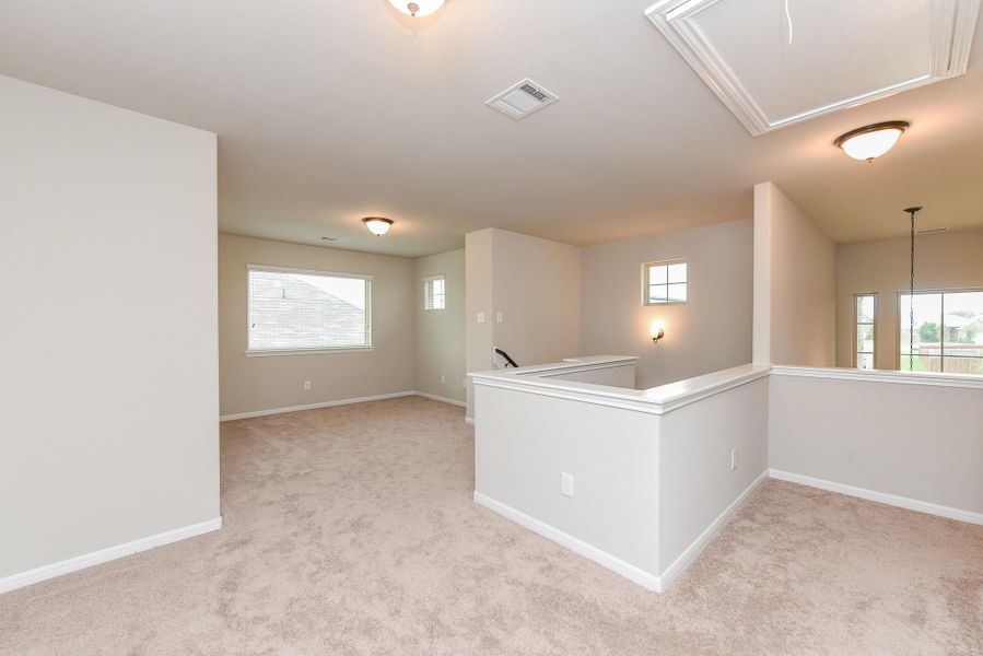 Spacious, unfurnished interior of a new home in Oak Hills Montgomery, Montgomery (Image 4). Spacious, unfurnished interior of a new home in Oak Hills Montgomery, Montgomery (Image 4).