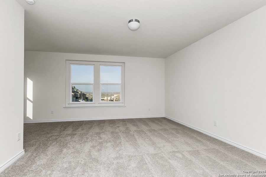 Spacious, unfurnished interior of a new home in Knox Ridge, Converse (Image 12).