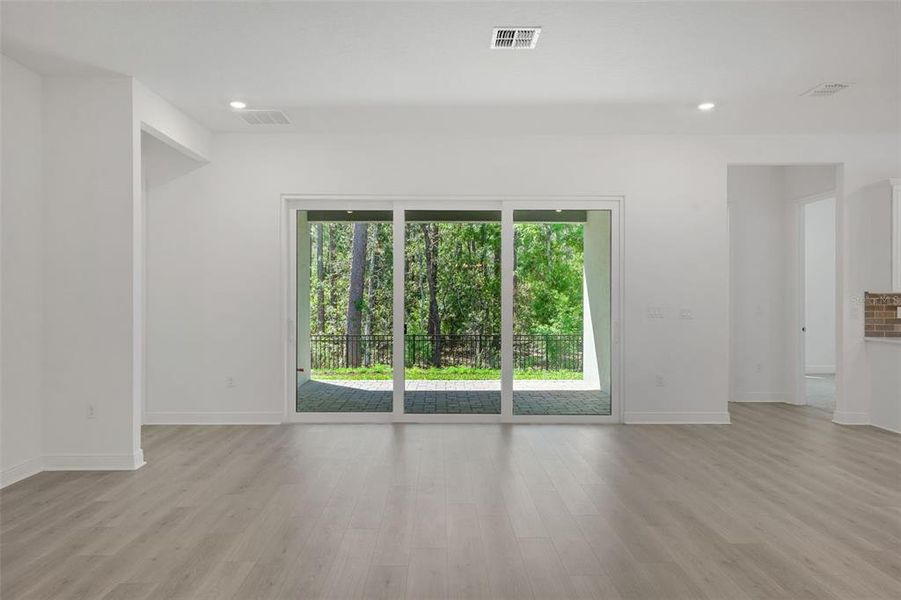 Spacious, unfurnished interior of a new home in Palms at Windermere, Windermere (Image 37).