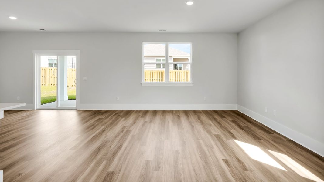 Spacious, unfurnished interior of a new home in Bella Point, Bolivia (Image 16). Spacious, unfurnished interior of a new home in Bella Point, Bolivia (Image 16).