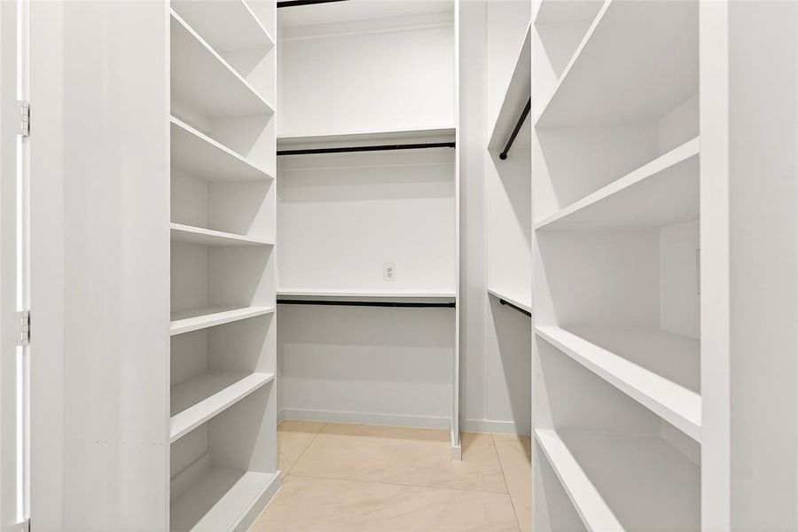 Image 37 of a home in .