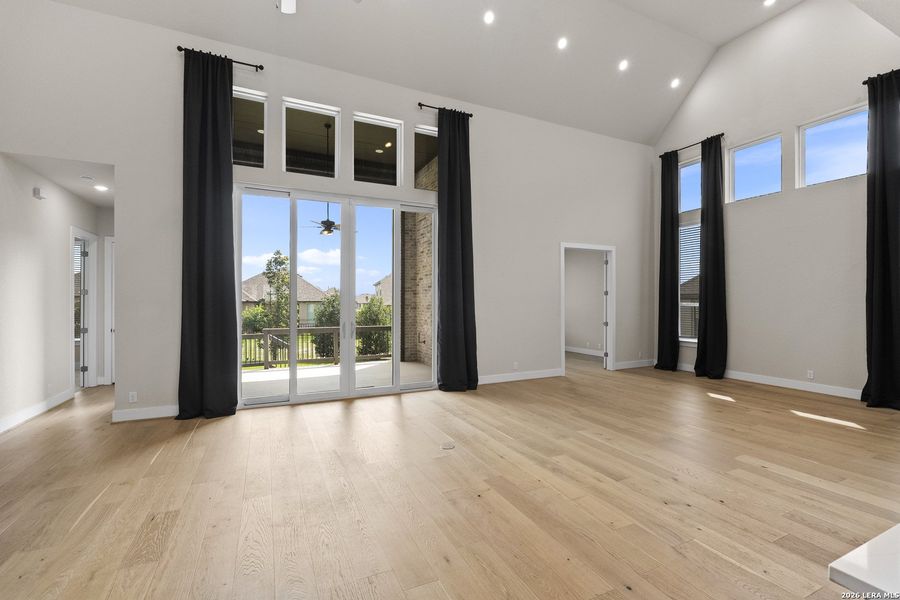 Spacious, unfurnished interior of a new home in Ventana, Bulverde (Image 34). Spacious, unfurnished interior of a new home in Ventana, Bulverde (Image 34).