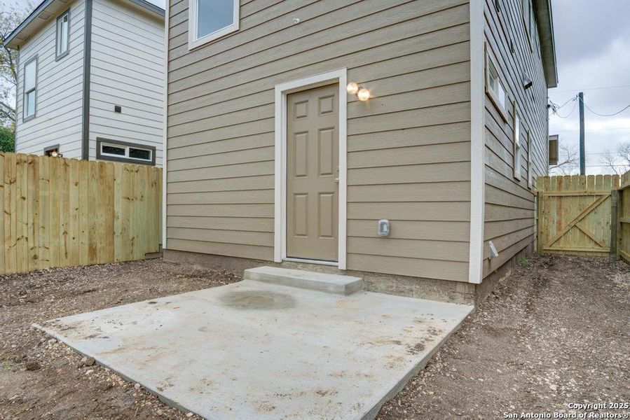 Exterior details and patio area of a home in , San Antonio (Image 22).